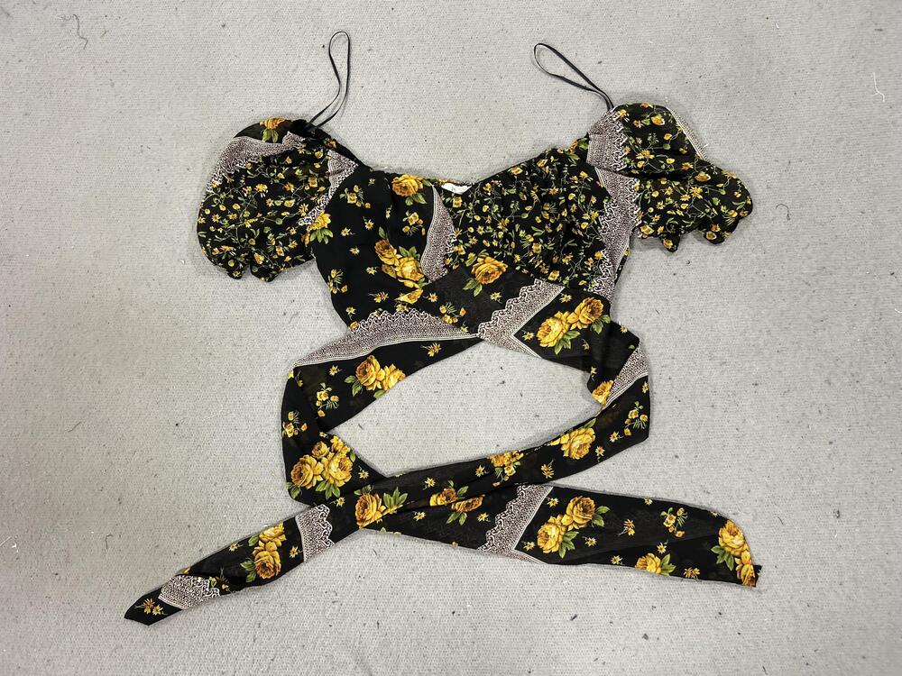 Y2K Peach Wrap Crop Top Womens Small Black Yellow Floral Flowy Coquette Festival